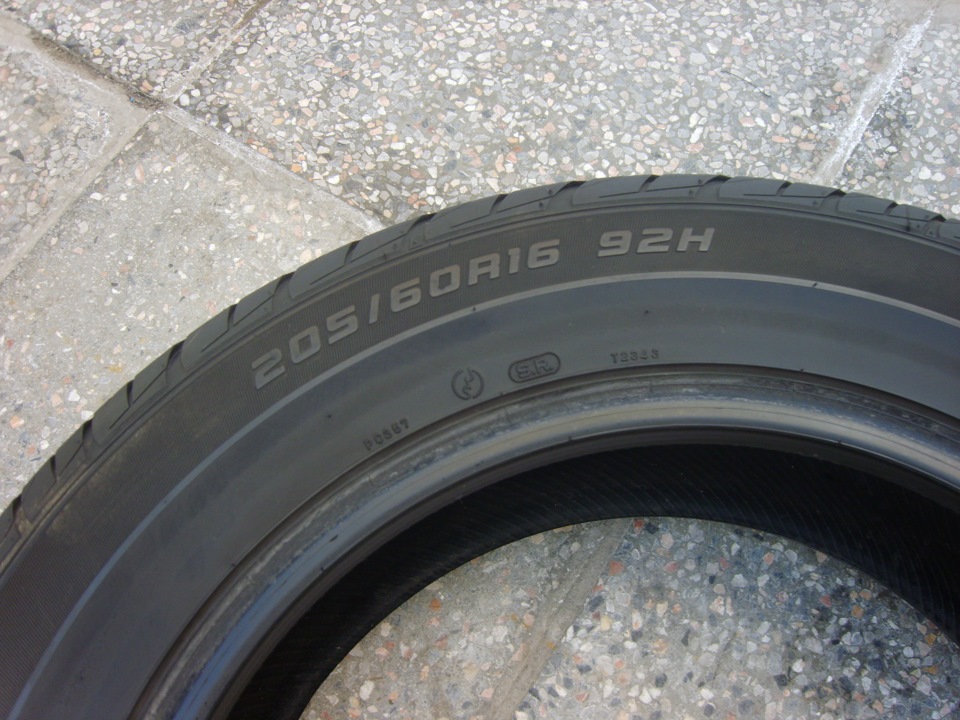 Резина 205 60. Данлоп 205/60 r16 лето. Шина Dunlop 205/60/16 летние. 205/60/R16 демисезон. Dunlop DSX 205/60 r16.