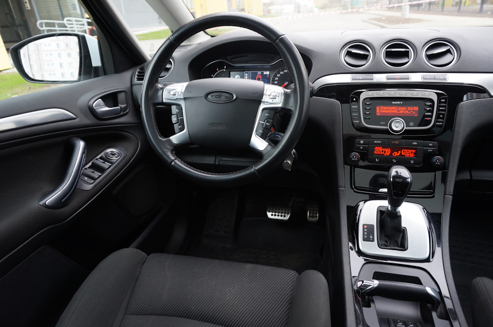 Фото в бортжурнале Ford S-Max (1G)