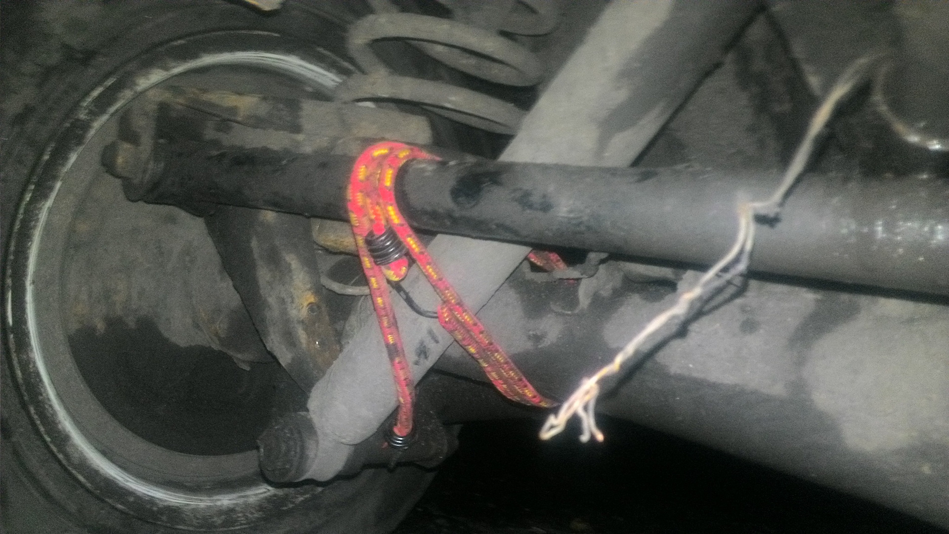 Переварка крепления реактивной тяги ваз 2104. Mazda mpv крепеж реактивной тяги. Крепление реактивной тяги ваз 2104. Переварка крепления реактивной тяги нива. Крепление реактивной тяги нива 2121.