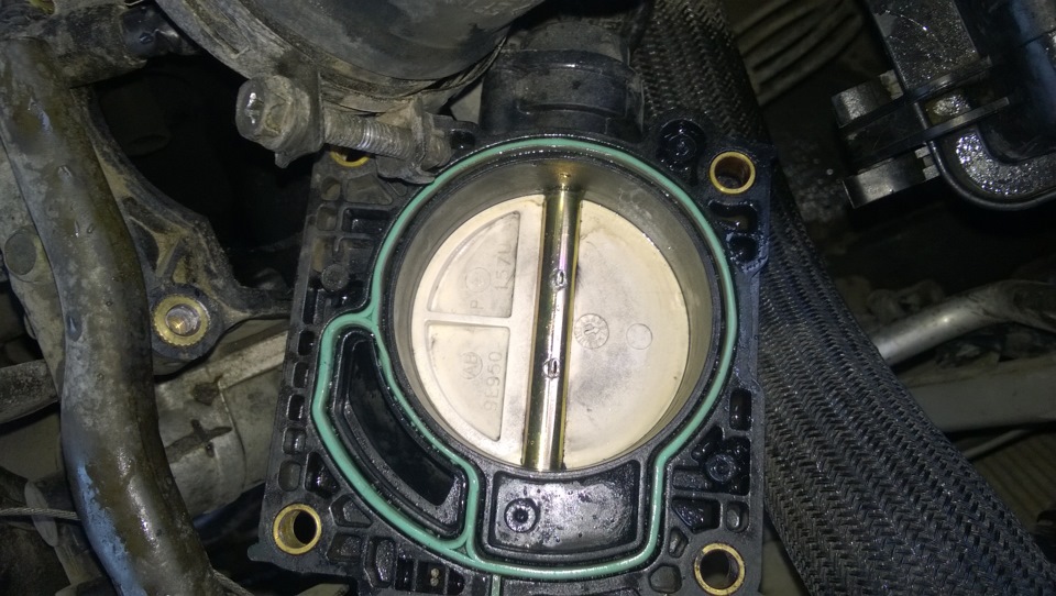 Прочистка дроссельной заслонки или впускного тракта) — Mazda 6 (1G) GG ...