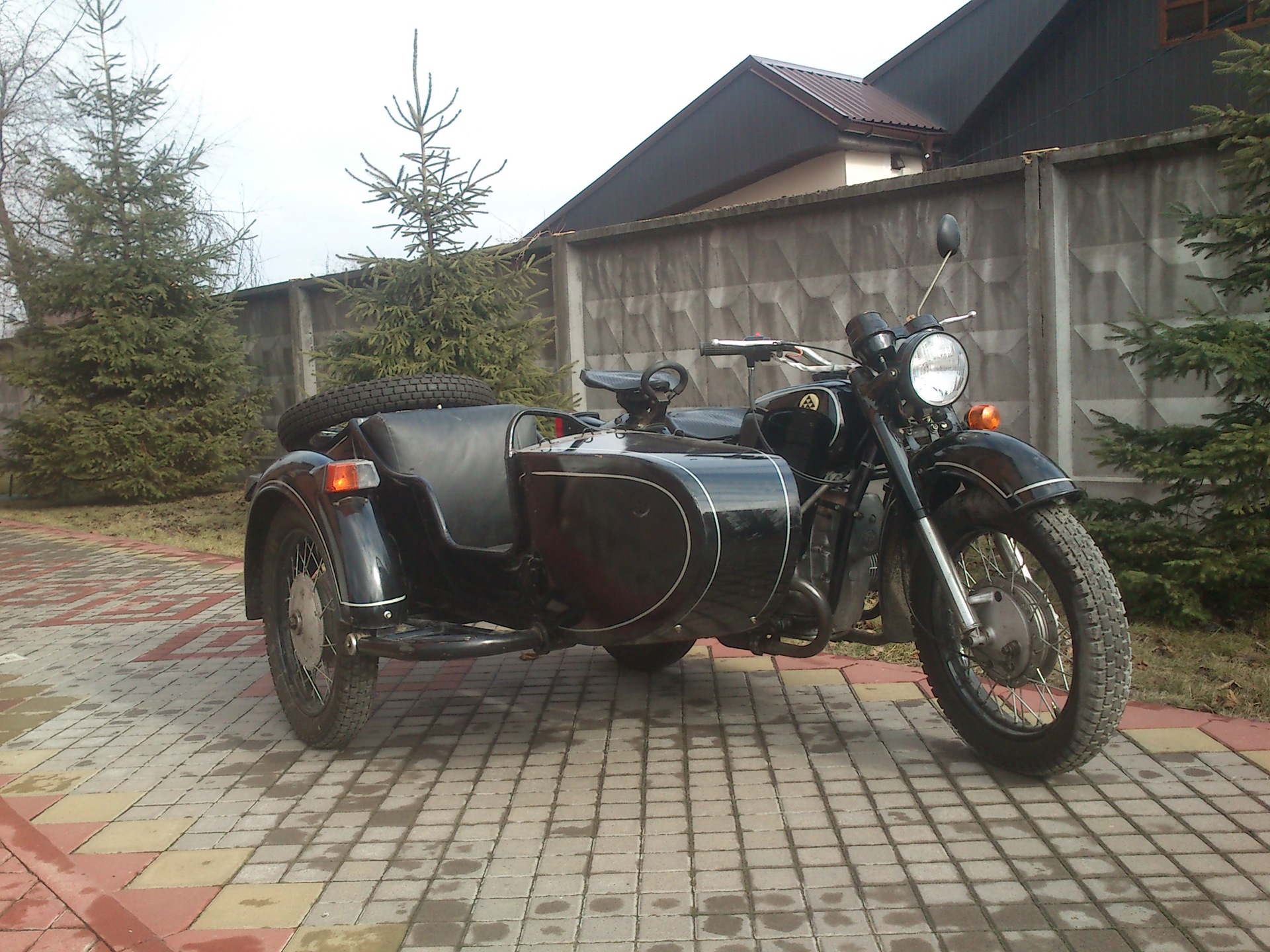 Советский мотоцикл Днепр