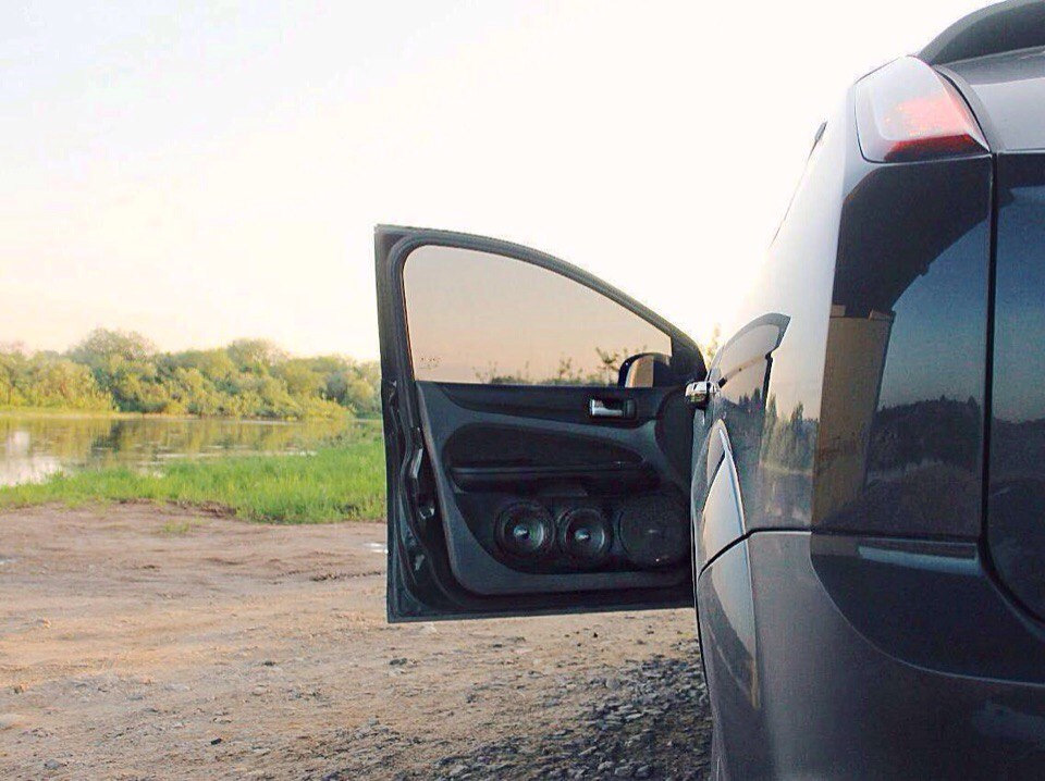 Подиумы под эстраду Alphard. Часть 3. — Ford Focus II Hatchback, 1,6 л ...