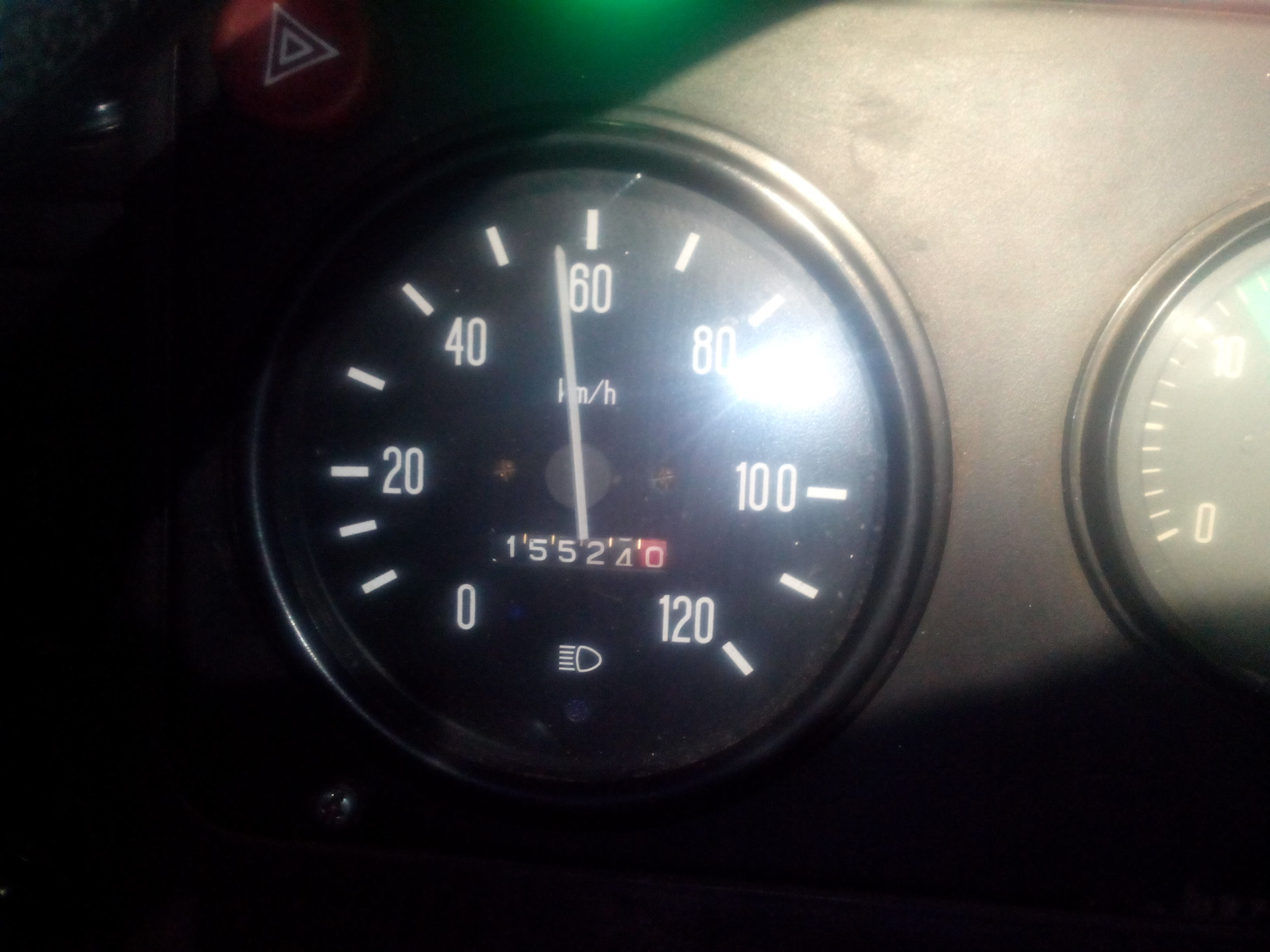 Тахометр электронный 2511. Тахометр зил 4331. 3813. Тахометр зил 4331. Подсоединения тахометра от ваз 2106 в уаз 452.