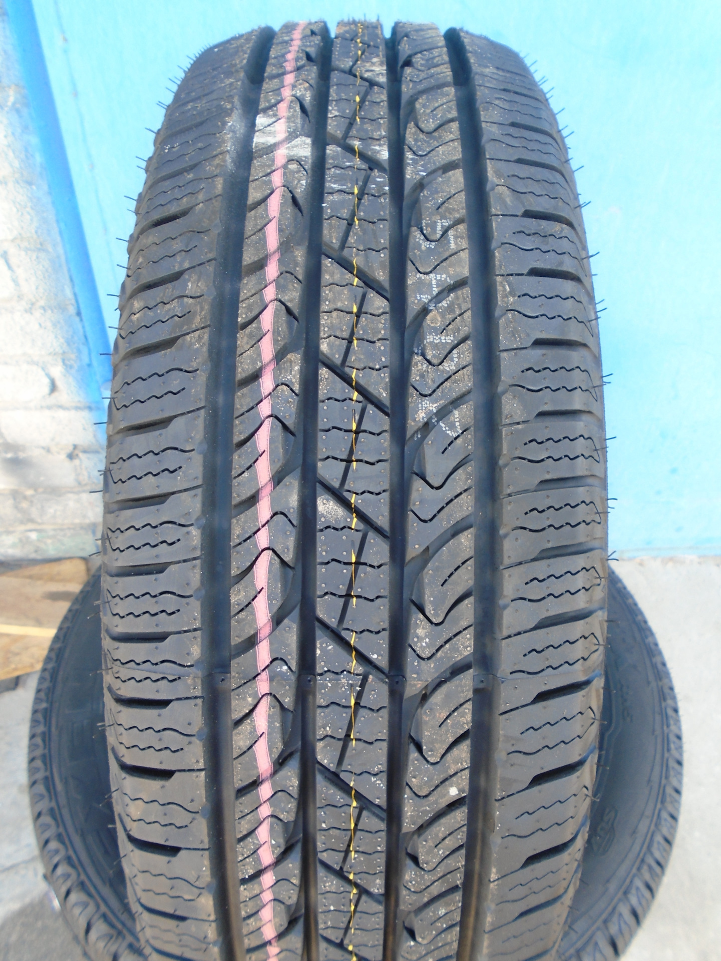 Шины nexen htx rh5. Nexen rh5. Автошина Nexen 225/65 r17 102h Roadian HTX rh5. Шины Nexen Roadian HTX rh5. Шина 225/65 r17 <Nexen> Roadian, HTX rh5 102h (лето) /Корея/.