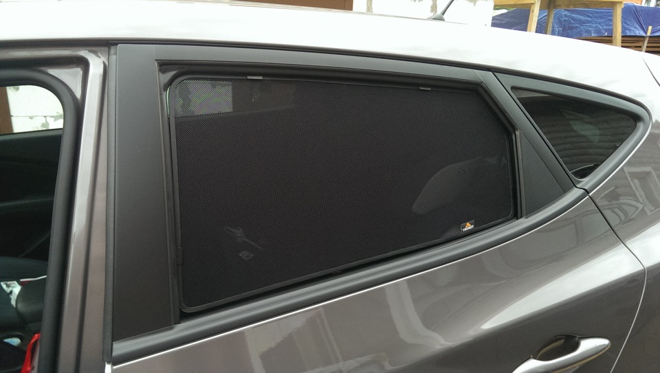 Шторки Trokot. Установка на задние двери Hyundai ix35 — Hyundai ix35, 2 ...