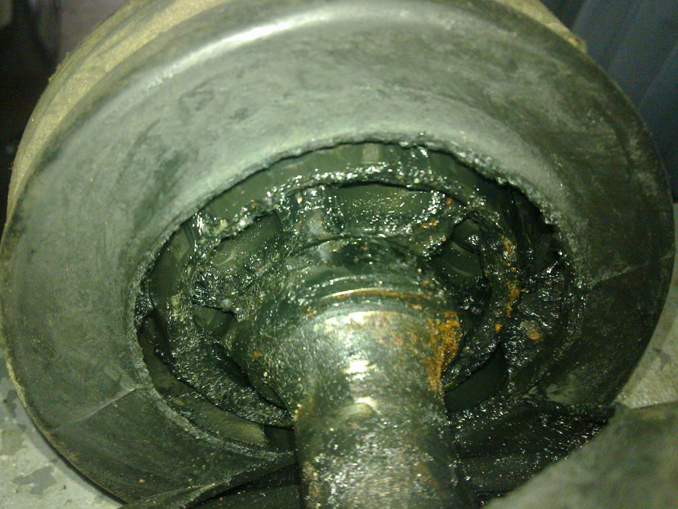 Замена пыльника шруса новым для меня способом — Audi A6 (C4), 2,5 л ...