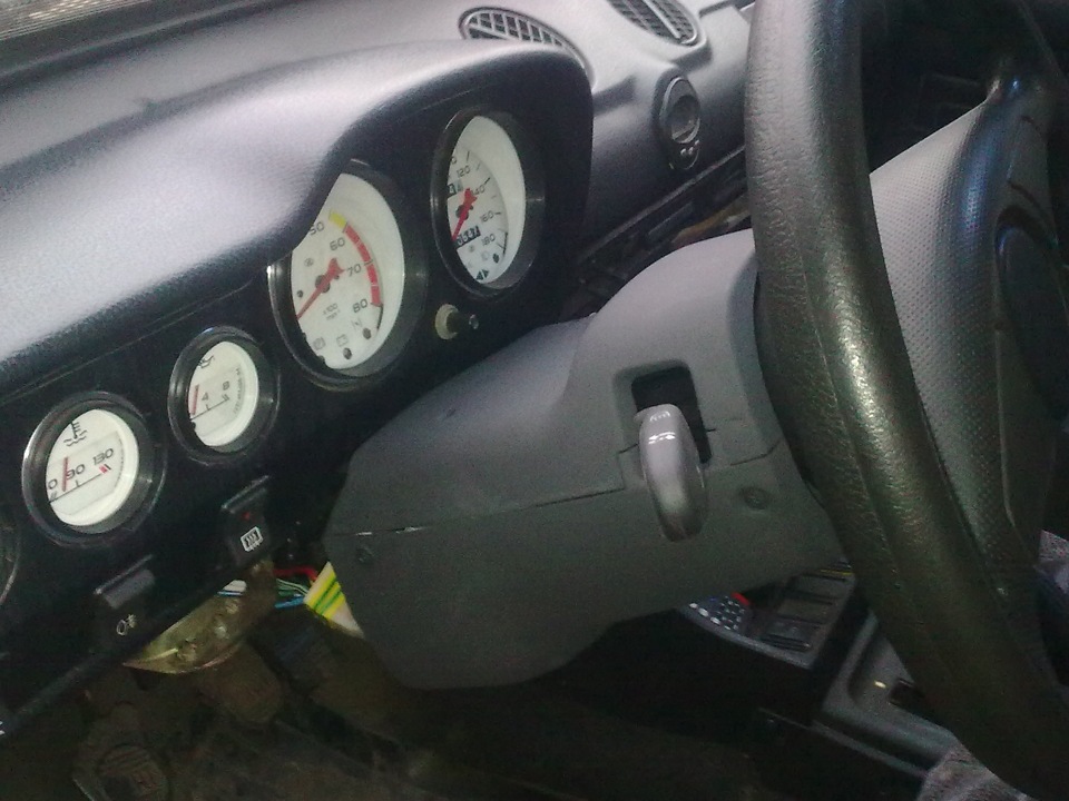 Кожух руля 2123 + Замок зажигания 2110 — Lada 2101, 1,5 л, 1982 года ...