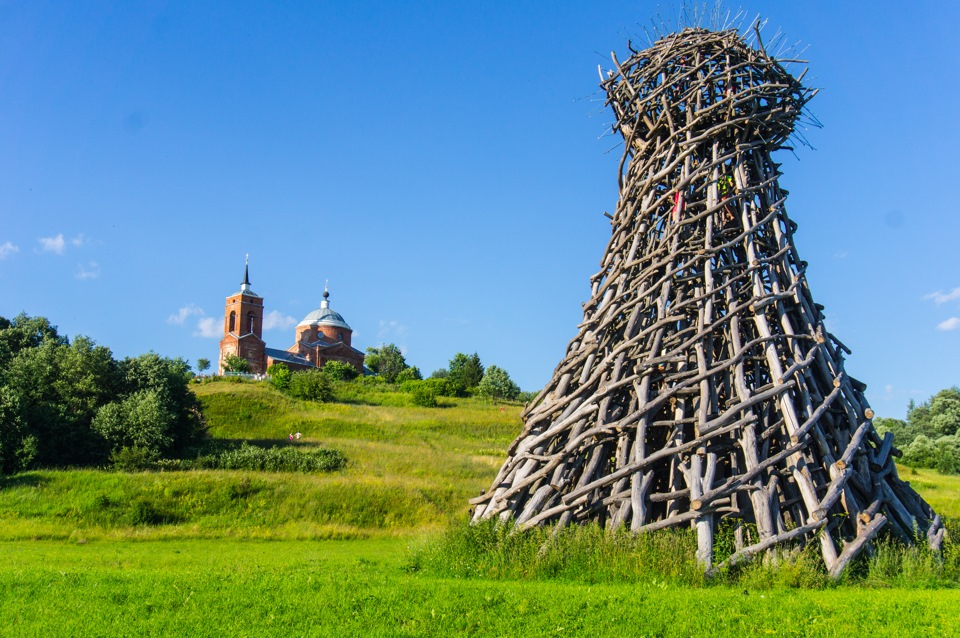 Парк угра калужская. Николай Полисский Маяк. Маяк, Николай Полисский, 2004. Маяк Никола Ленивец. Маяк на Угре Никола-Ленивец.