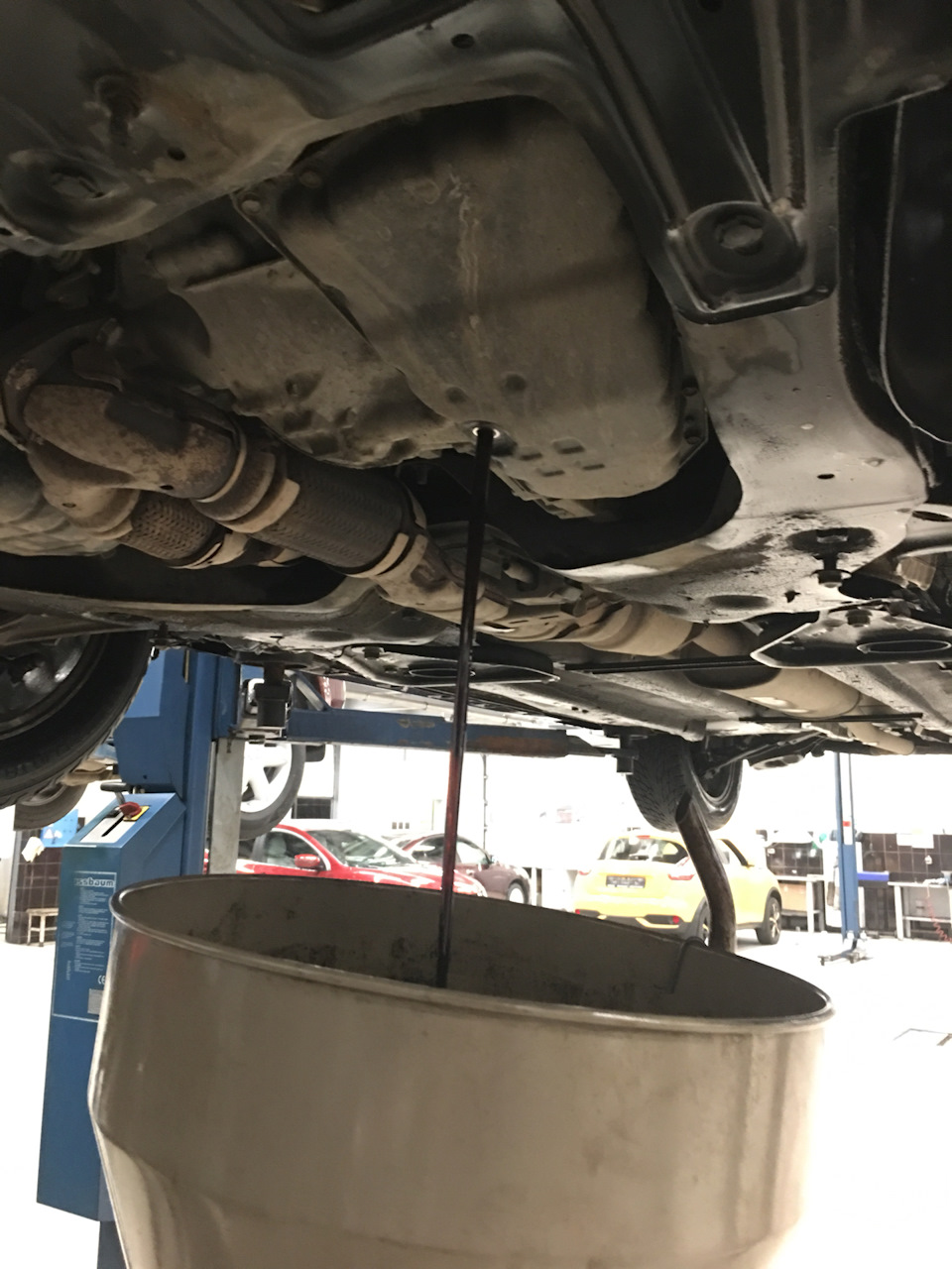 Замена масла в вариаторе — Nissan Teana (J32), 2,5 л, 2013 года | визит ...