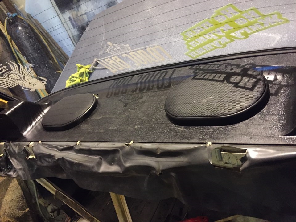 Поставил блины jbl что б не скучно, прокатился по ночной Москве — Lada ...