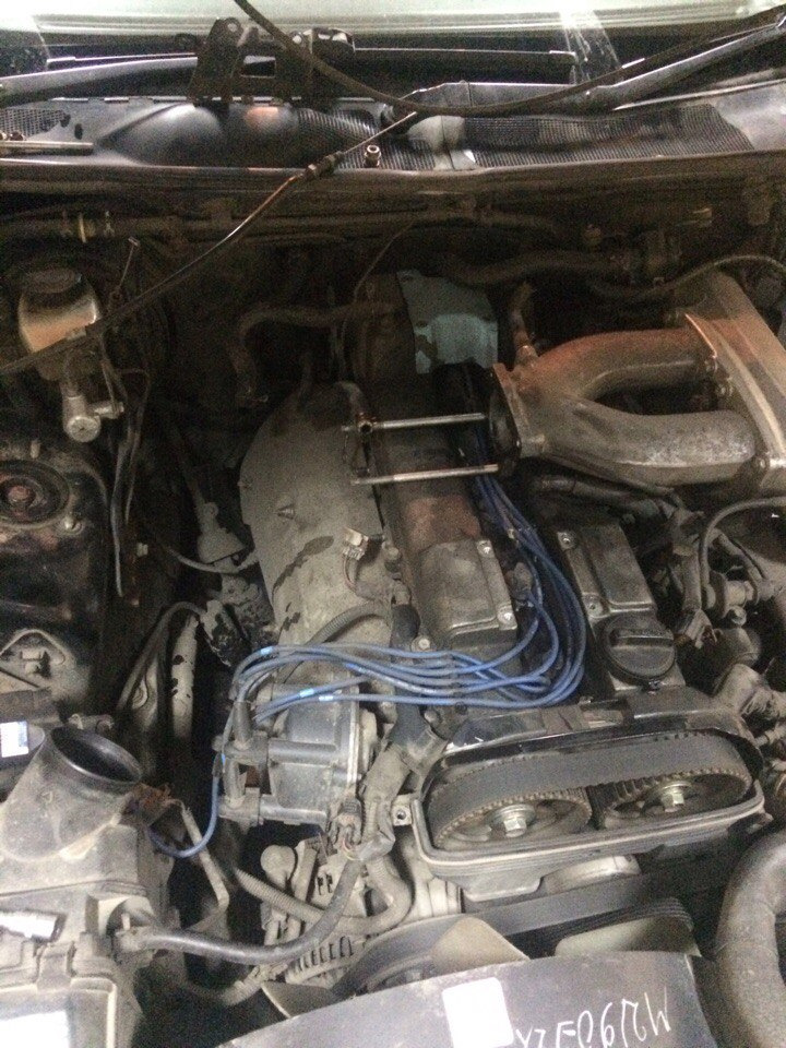 Замена прокладок клапанных крышек и чистка свечных колодцев. — Toyota ...