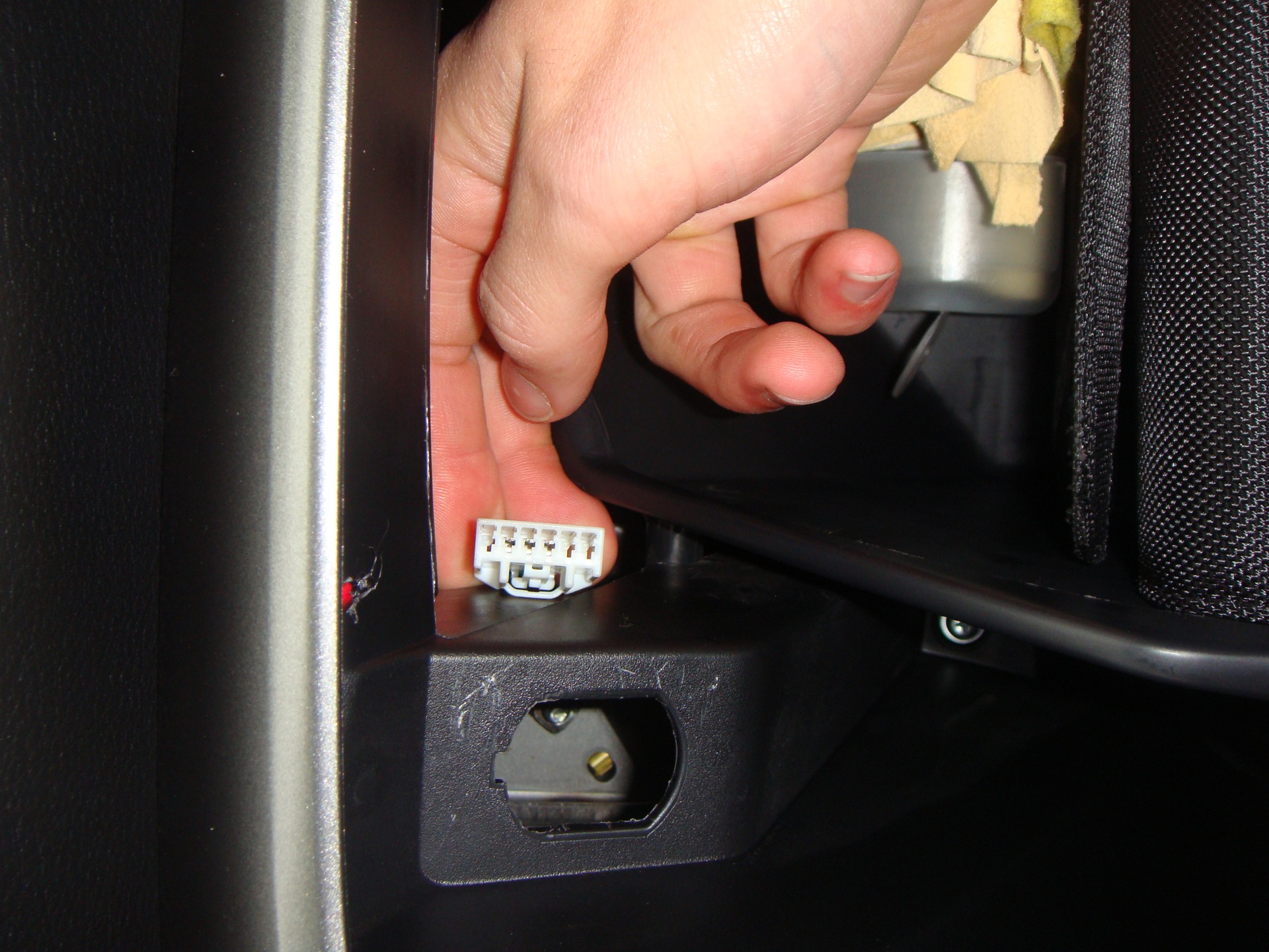 aux выход — Mazda 6 (2G) GH, 1,8 л, 2011 года | аксессуары | DRIVE2