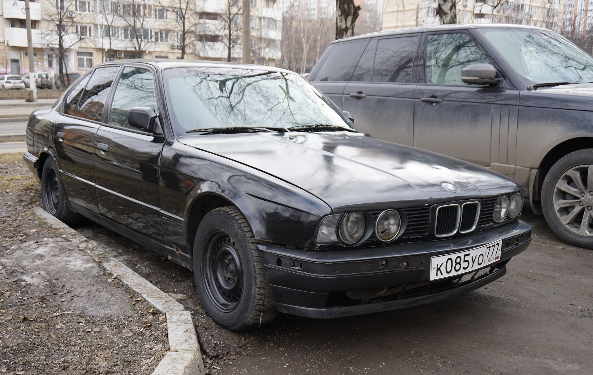 Бмв 90. БМВ 525 90 годов. БМВ 525 черная 90. BMW 5 90х. БМВ 520 90 года.