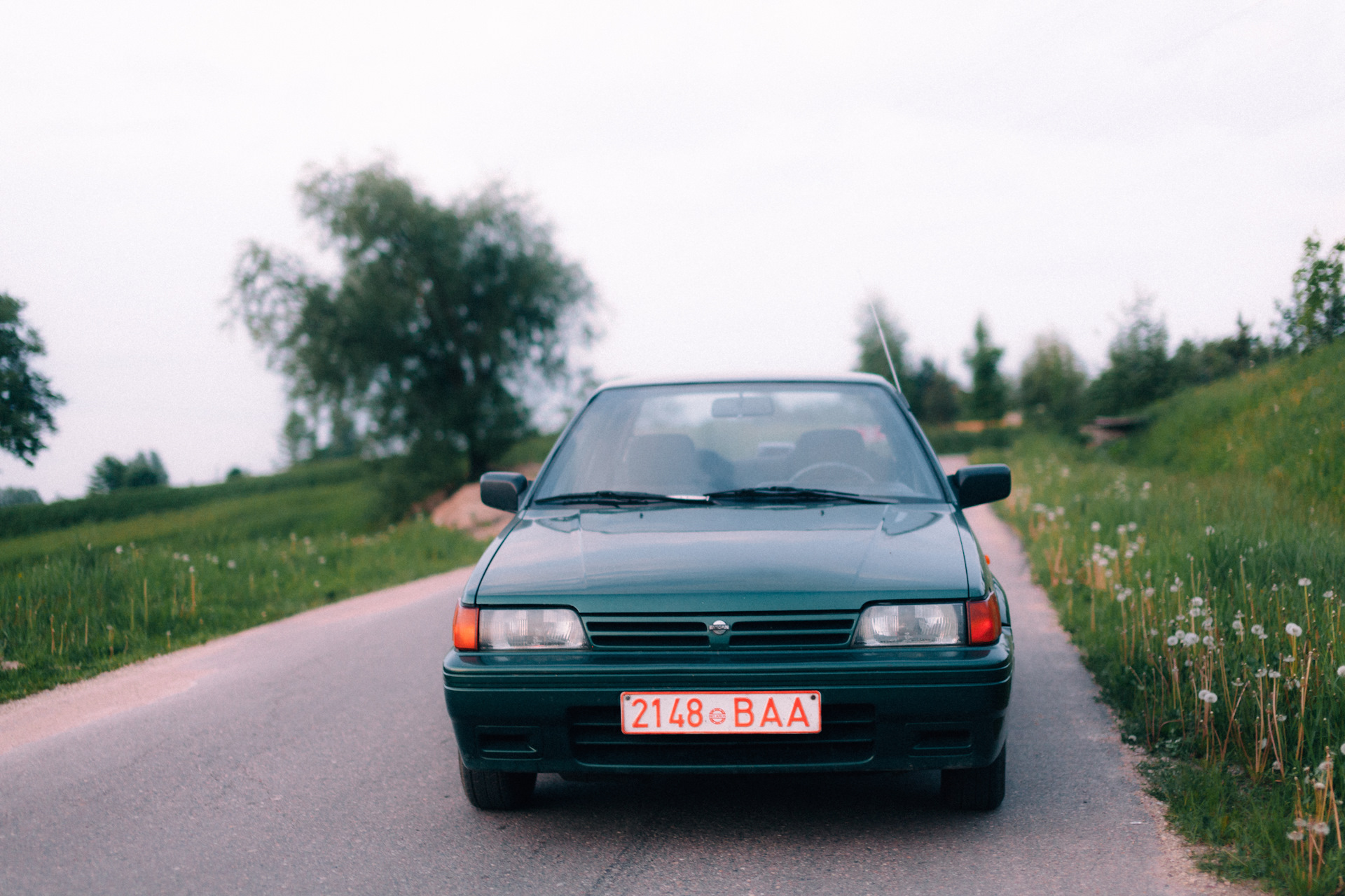 N sunny. Nissan Sunny 1989. Ниссан Санни 1989. Ниссан Санни 90 года. Ниссан Санни картинки.