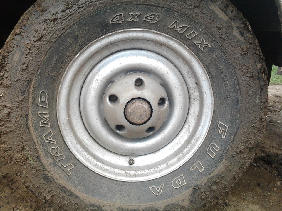 Резина 265 70 r15. 265/70 R15 на UAZ. Шины 265/70/16 УАЗ 469. Шина 115/70 r15. 265 70 15 Шины на УАЗЕ.