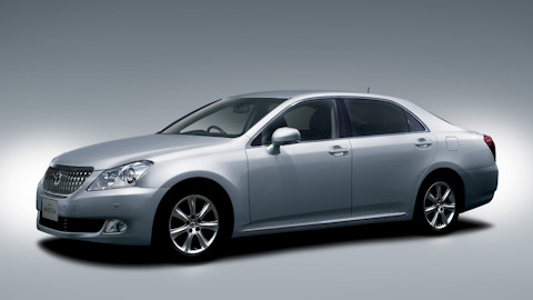 toyota crown majesta 2009 год