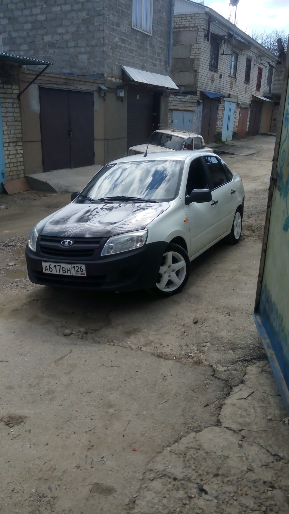 Новые тапки R15 — Lada Гранта (1G), 1,6 л, 2014 года | стайлинг | DRIVE2