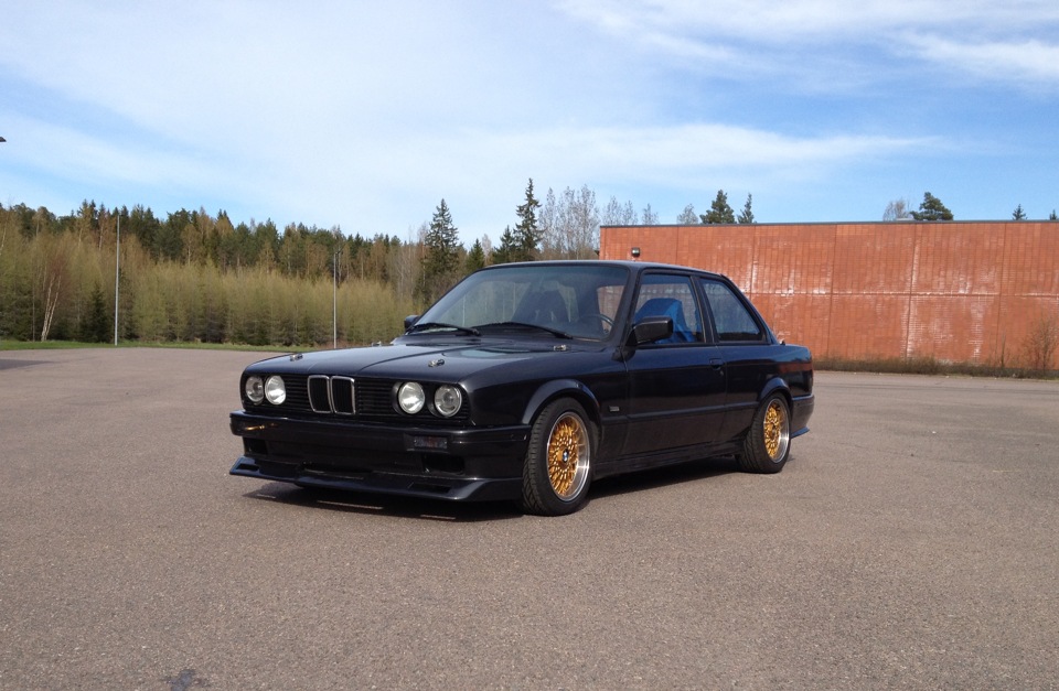 Фото в бортжурнале BMW 3 series Coupe (E30)