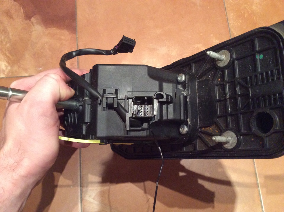 Неисправен переключатель. Переключатель для электрогрелки ремонт. Неисправен переключатель. Magnat ремонт переключателя. Неисправен переключатель.