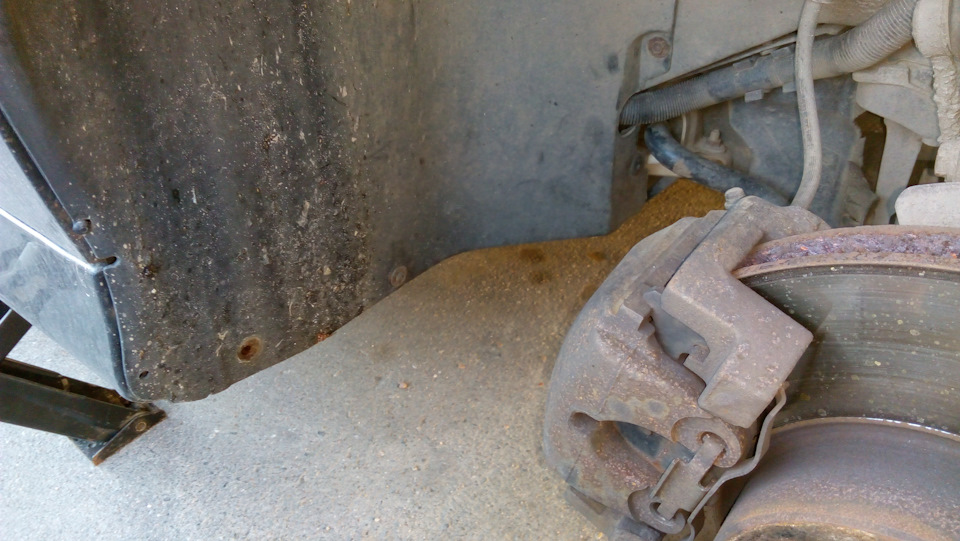 Замена мотора стеклоомывателя — BMW 5 series (E39), 2,5 л, 2001 года ...