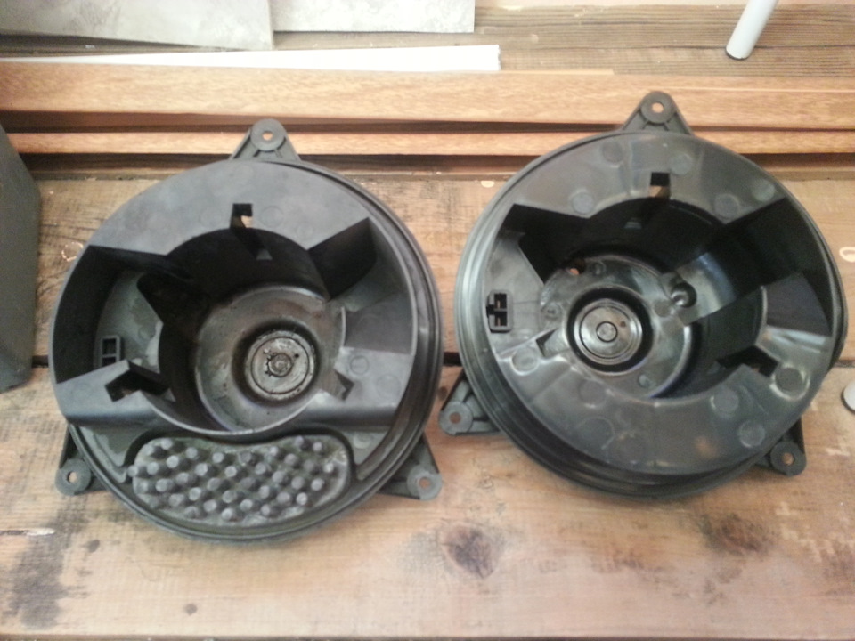 Вся разница в наличие дырки для регулятора. И все… — Ford Mondeo III