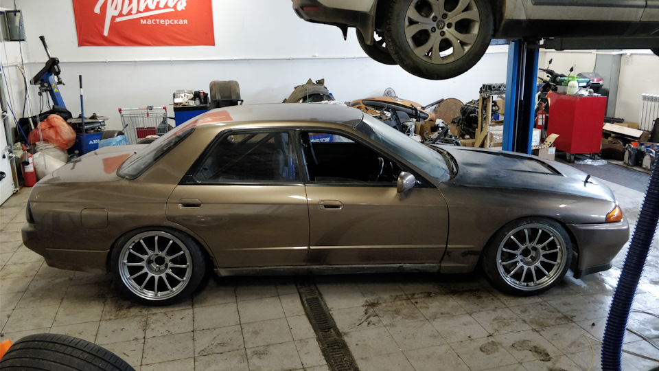 Фото в бортжурнале Nissan Skyline (R32)