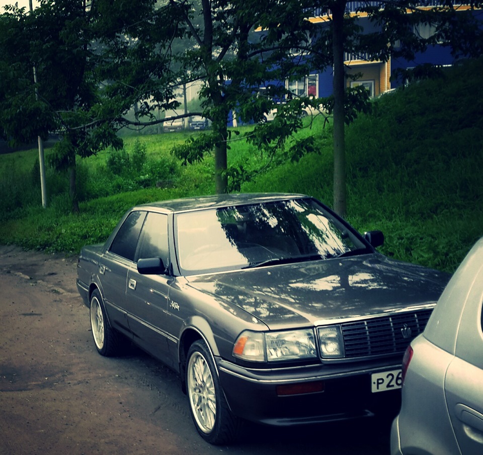 Toyota Crown 1990