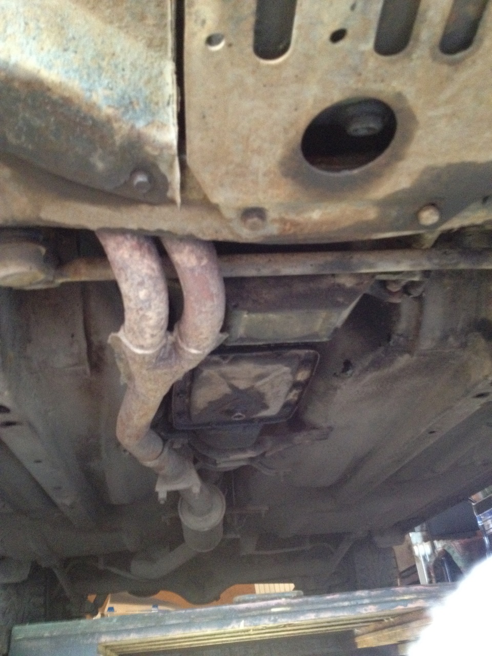 замена масла в КПП и мосту — Lada 2107, 1,6 л, 1999 года | своими ...