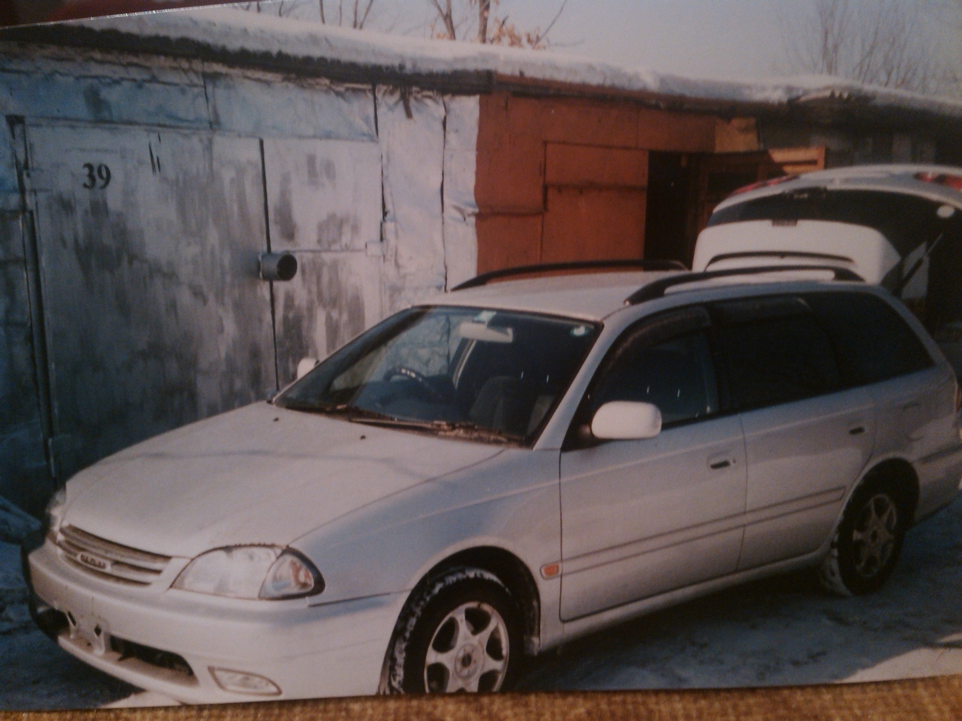 Toyota Caldina 2 поколение с люком