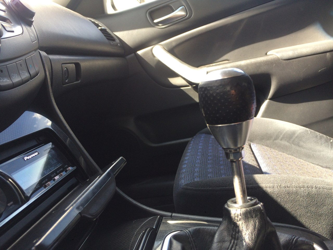 gearshift-knob-suck-video