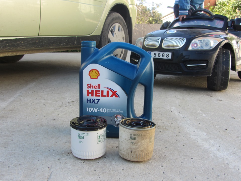Поменял масло, снова Shell Helix HX7 10w-40. — Lada Калина седан, 1,6 л ...