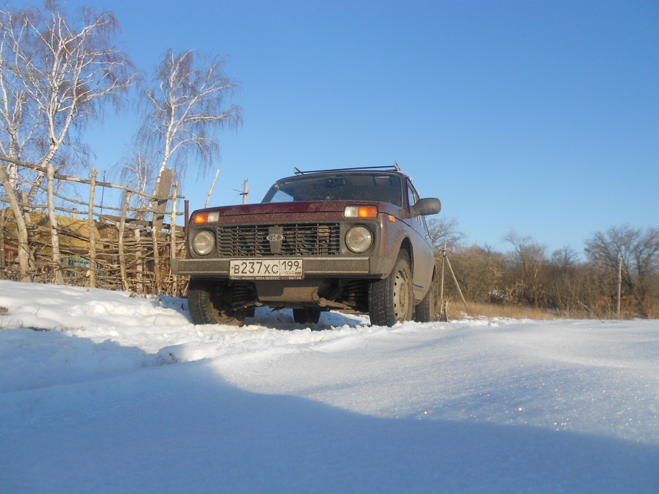 выезд на дачу) — Lada 4x4 3D, 1,7 л, 2010 года | фотография | DRIVE2