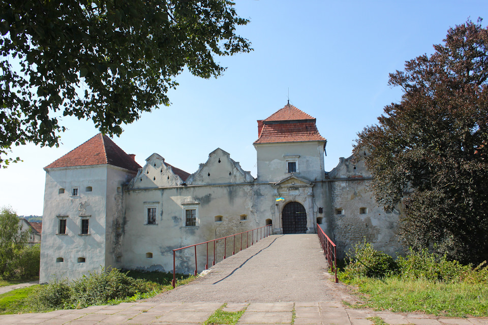 Летний отпуск в Карпатах. Часть 1 — Дорога замками. — Hyundai Getz, 1,4 ...