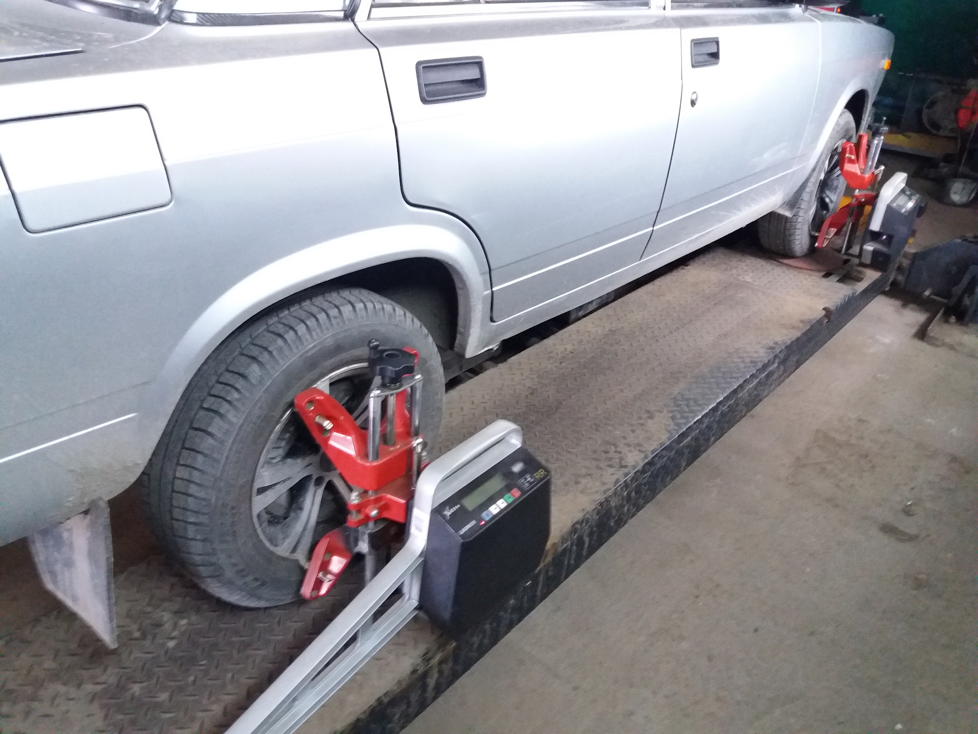 Замена рулевой трапеции — LADA 210740, 1,6 л., 2011 года | своими ...