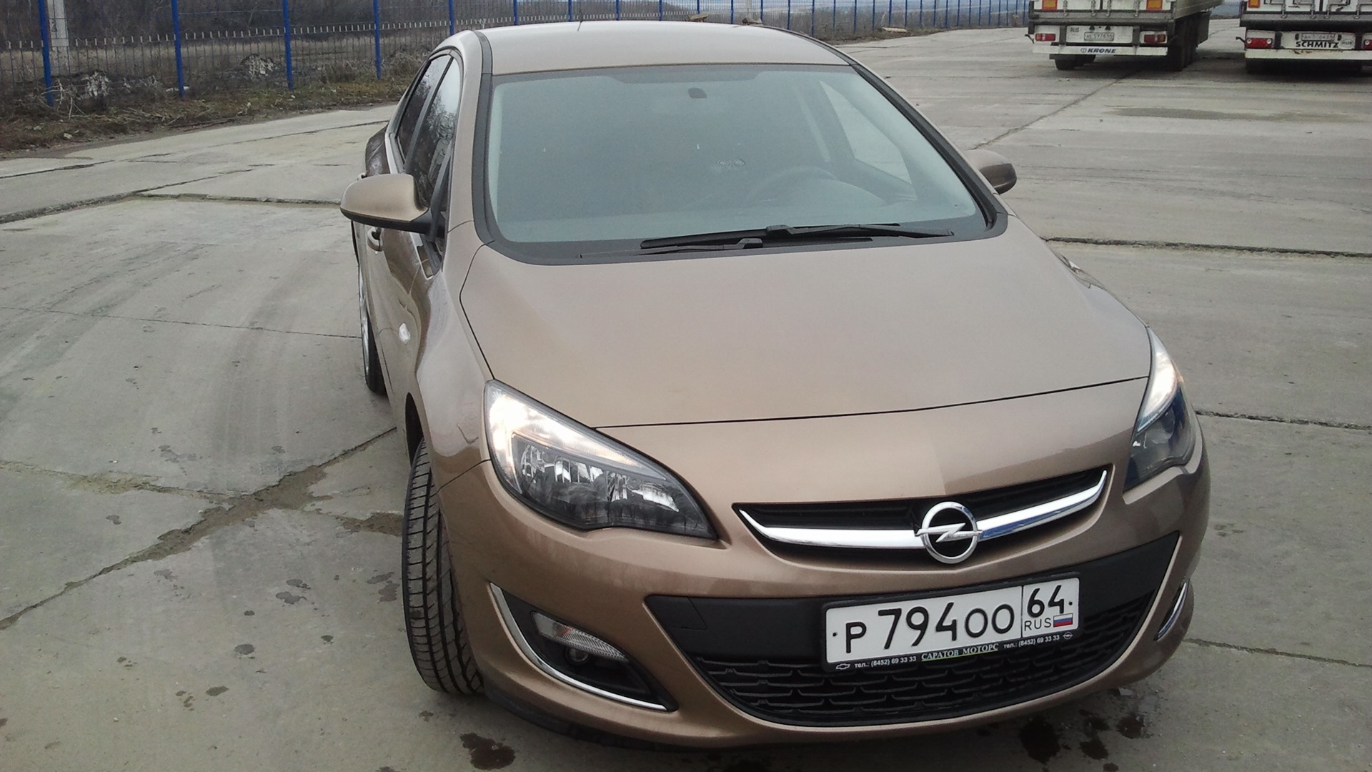 Opel Astra J 1.6 бензиновый 2012 | Бронзовый мет.1.6 седан на DRIVE2