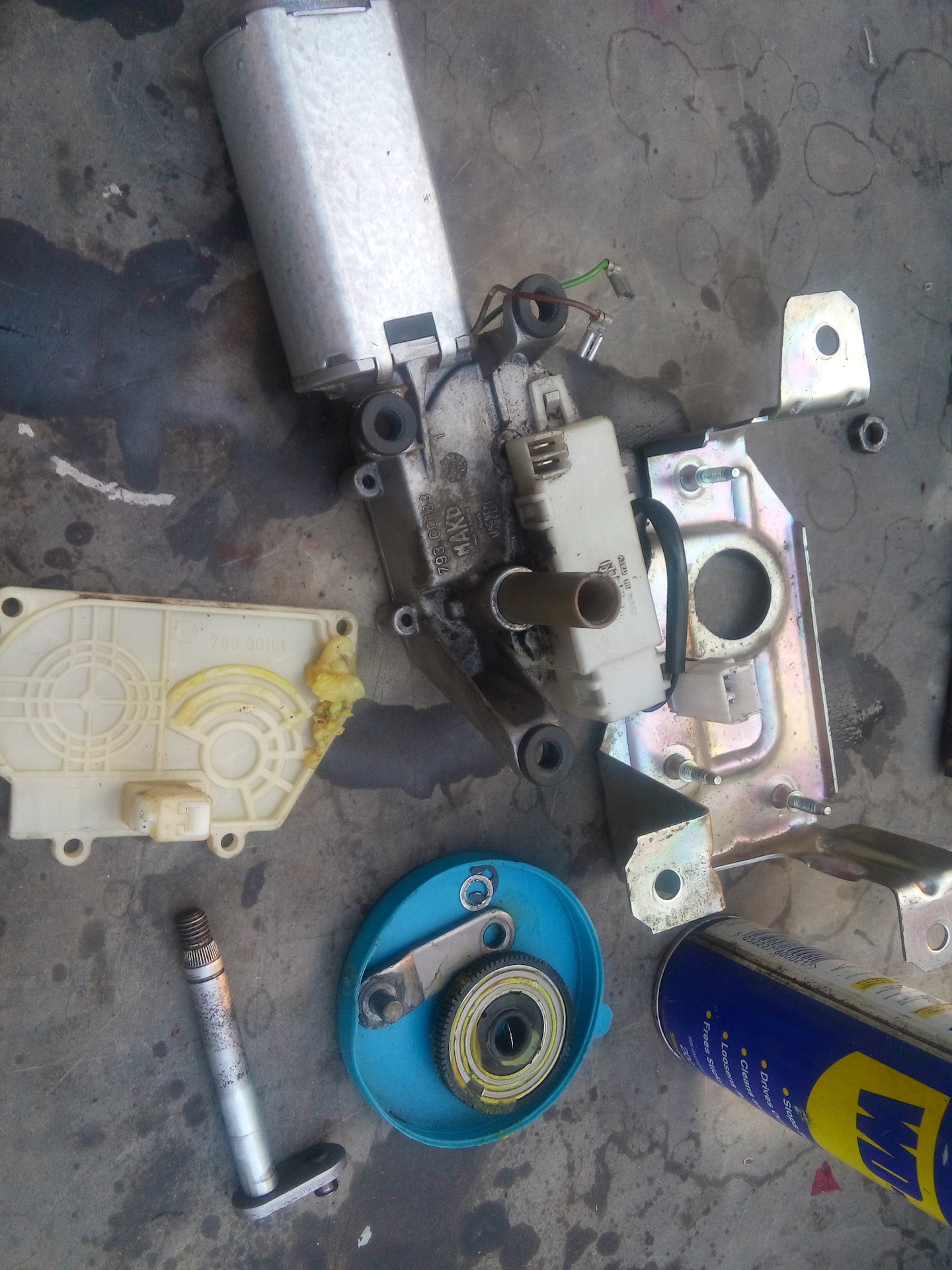 Ремонт заднего дворника — FIAT Doblo (1G), 1,9 л, 2007 года | своими ...