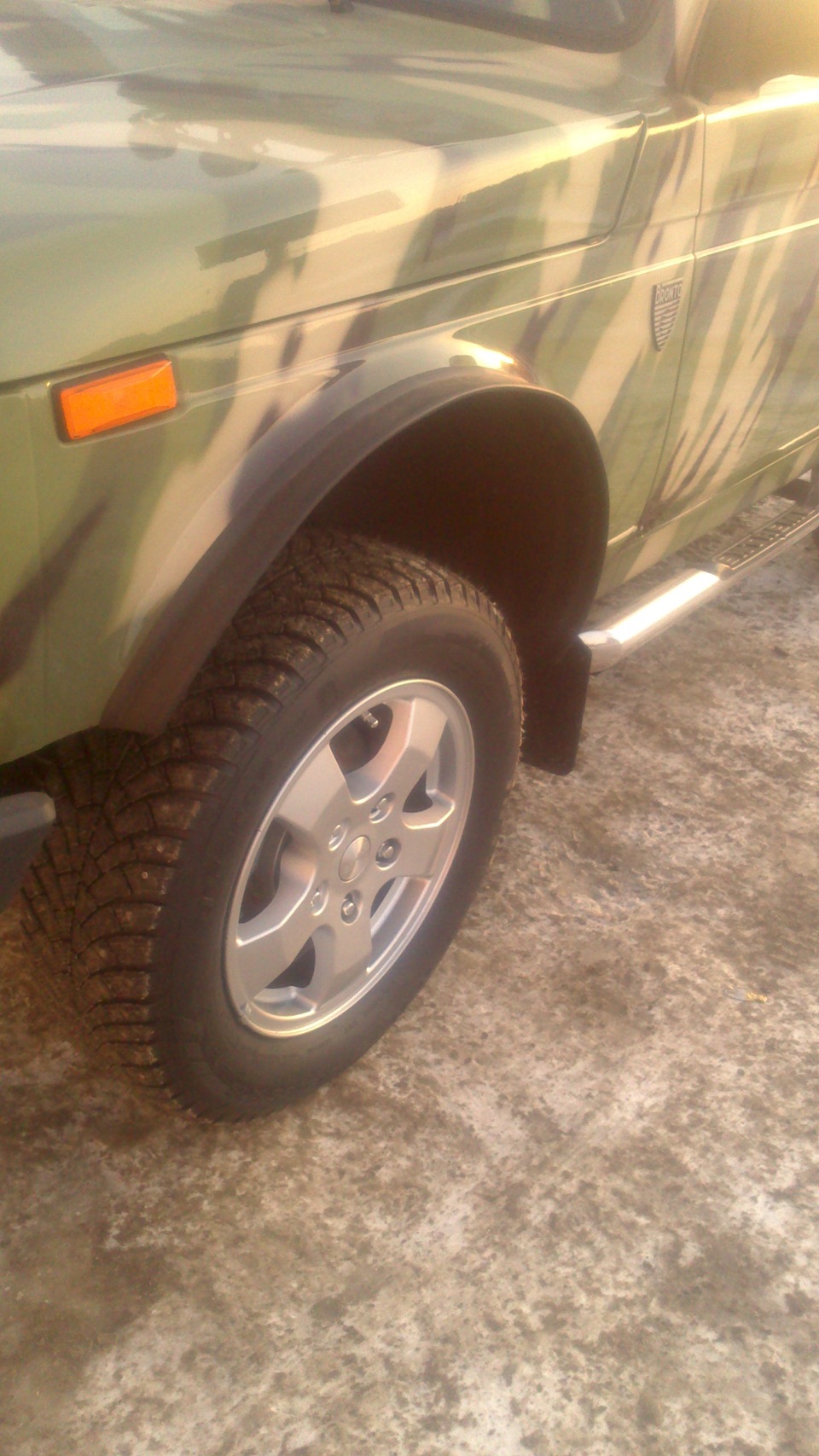 Купил зимнюю резну BF GOODRICH 215/65/R16 — Lada 4x4 3D, 1,7 л, 2014 ...