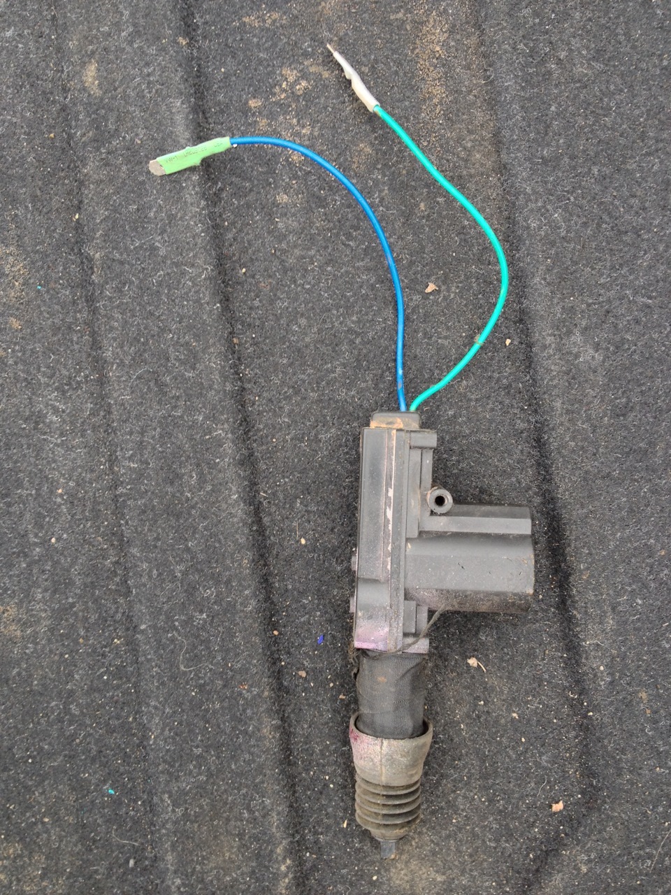 8bd2ac6s 960 Как открывается бензобак на лачетти