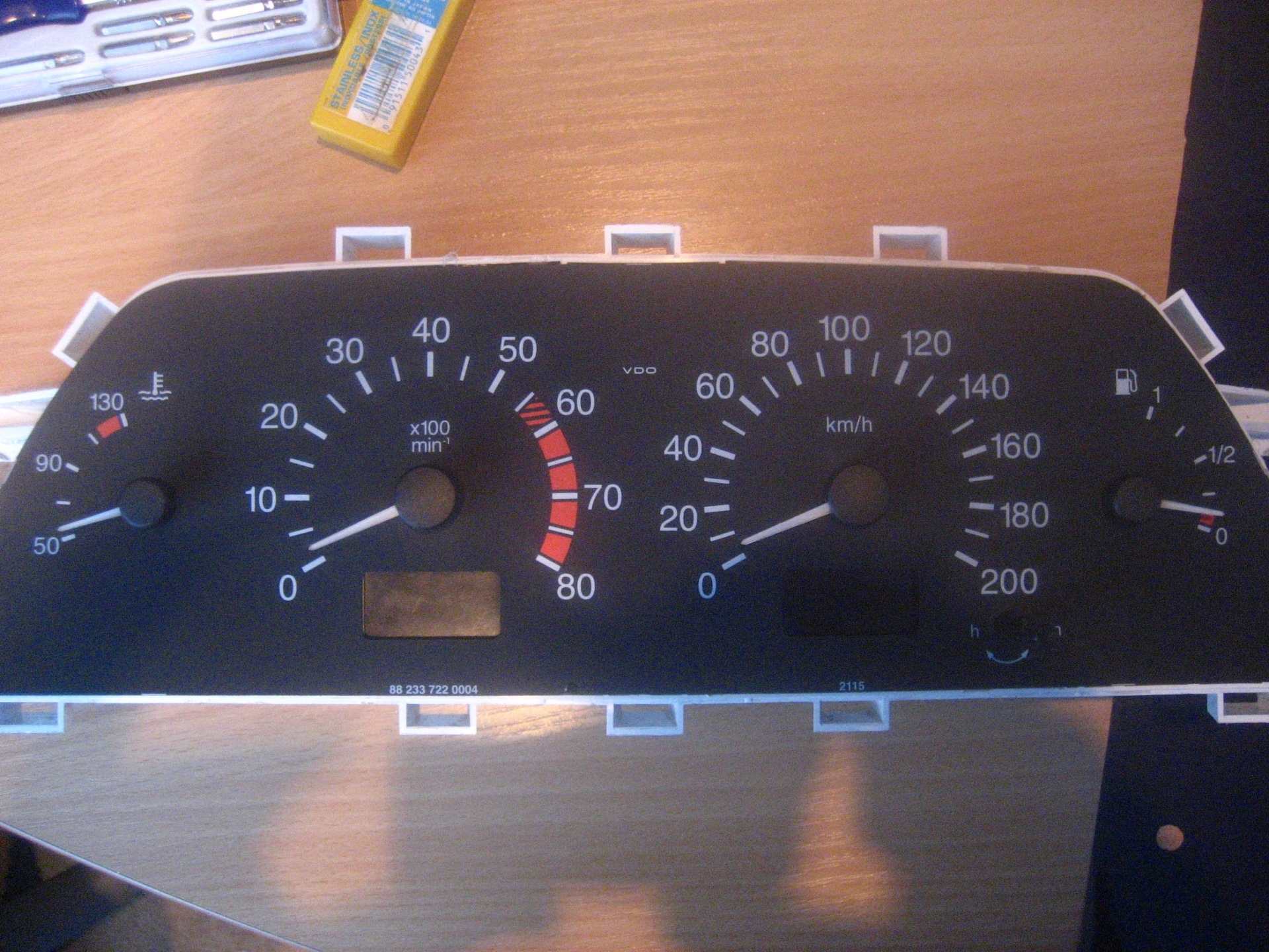 Стрелки на приборной панели застыли в одном положении. — Lada 21088, 1 ...