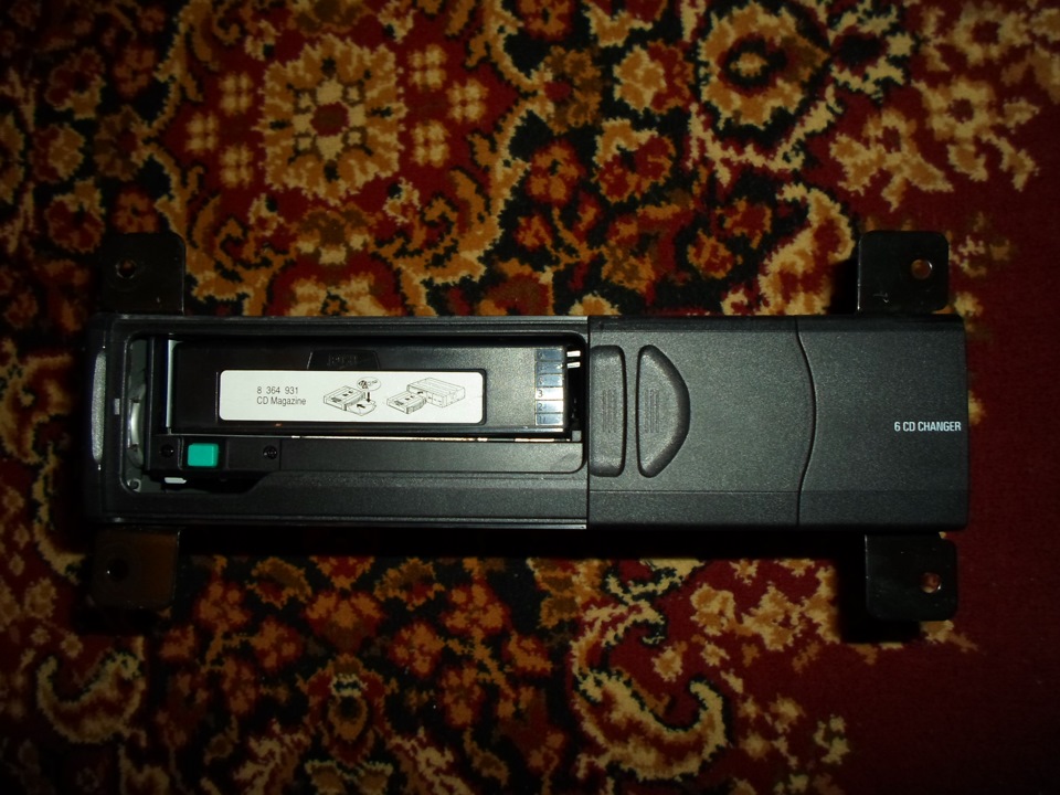 Блок навигатор бмв е53. Кронштейн на стену kromax flat-6. Сд чейнджер w210. “1din 3 cd changer alpine”. Сд чейнджер пассат б4.