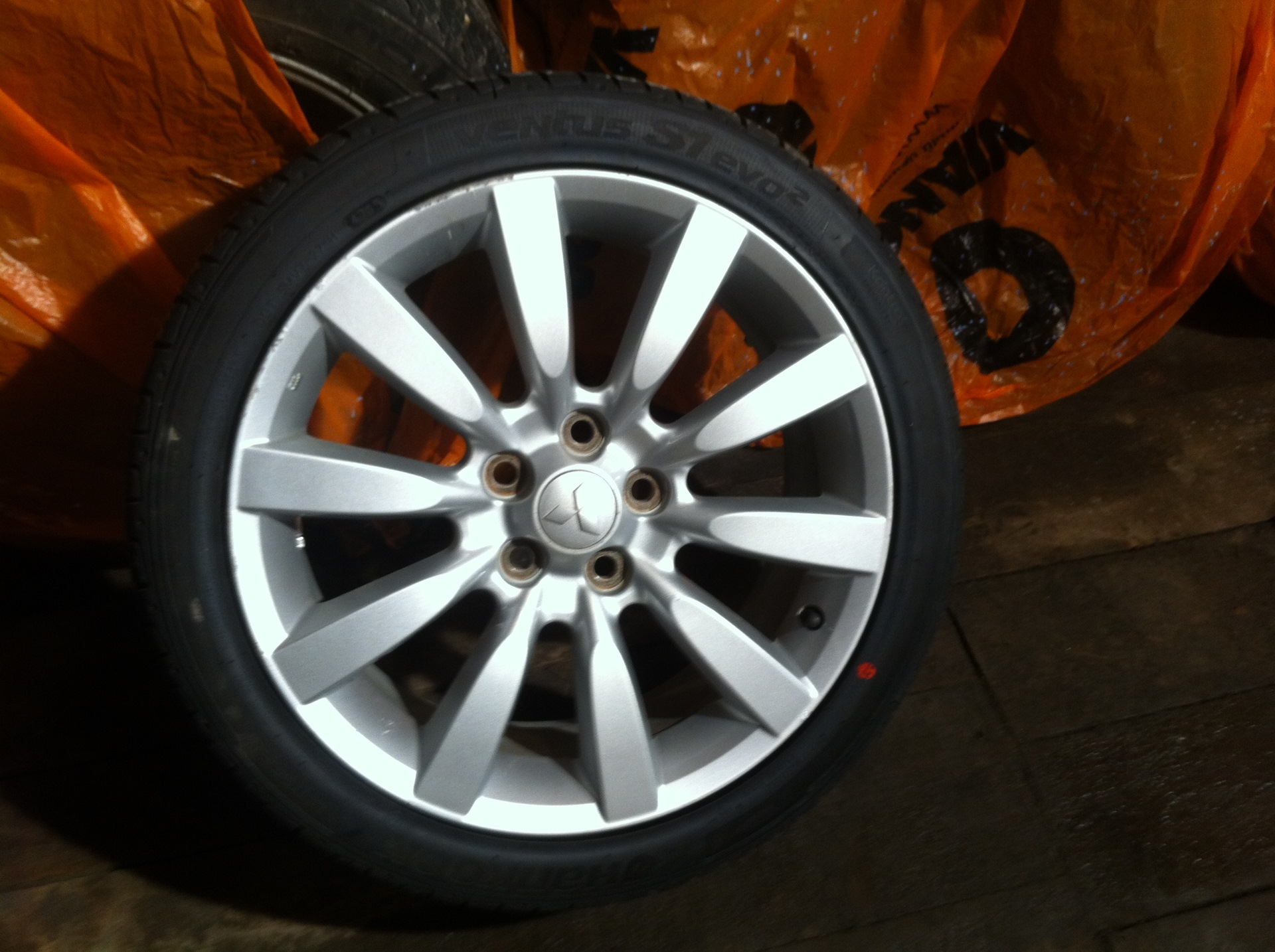 Mitsubishi asx диски r16. Резина на лансер 9. Резина на митсубиси 10. Резина на митсубиси 10. Резина на митсубиси 10.