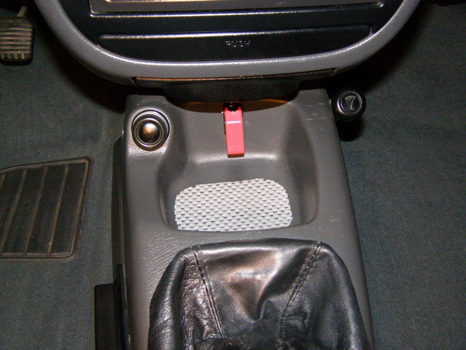 Саб с усилком — себе в подарок — Daewoo Lanos, 1,5 л, 1998 года ...