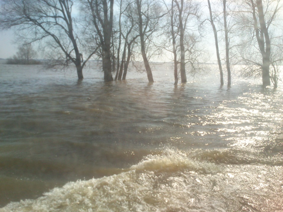 Широко разливаются реки наполняемые талой водой. Разлилась разлилась речка слушать. Разлилась разлилась речка слушать. Разлилась разлилась речка слушать. Разлилась разлилась речка слушать.