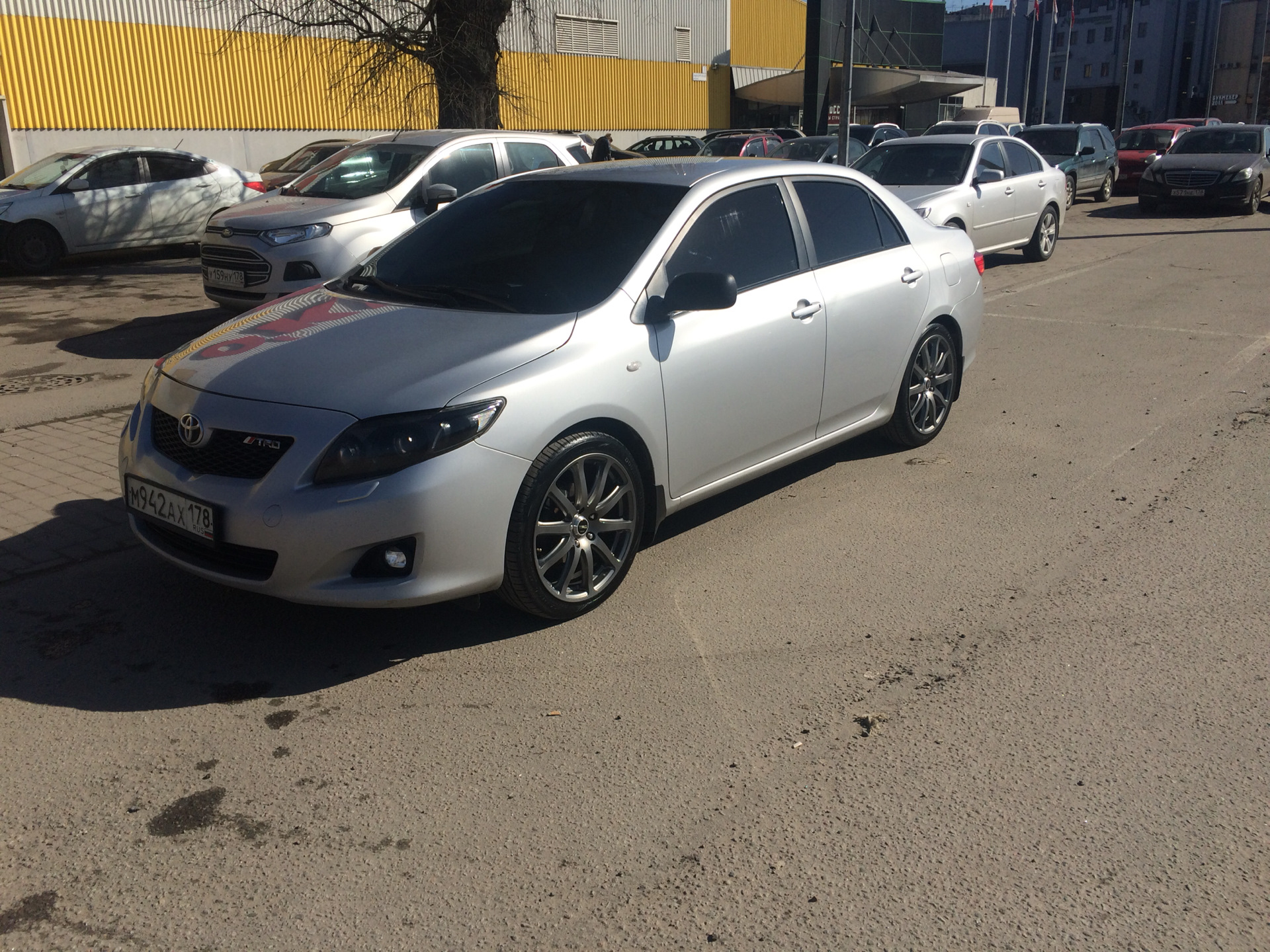 Продам родное литье на 16 - Toyota Corolla (140/150), 1,6 л, 2008 года колёсные