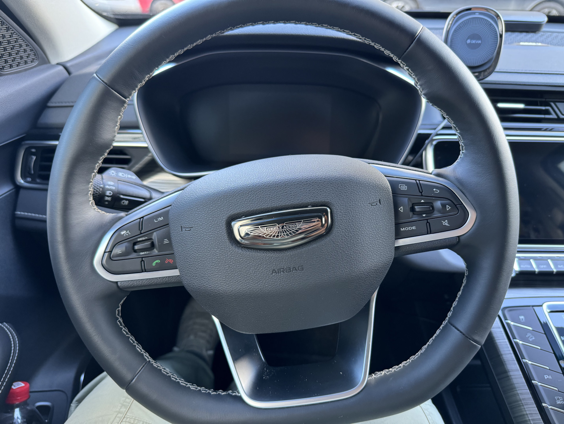 Логотип Джелли — Geely Atlas (2G), 1,5 л, 2024 года | аксессуары | DRIVE2