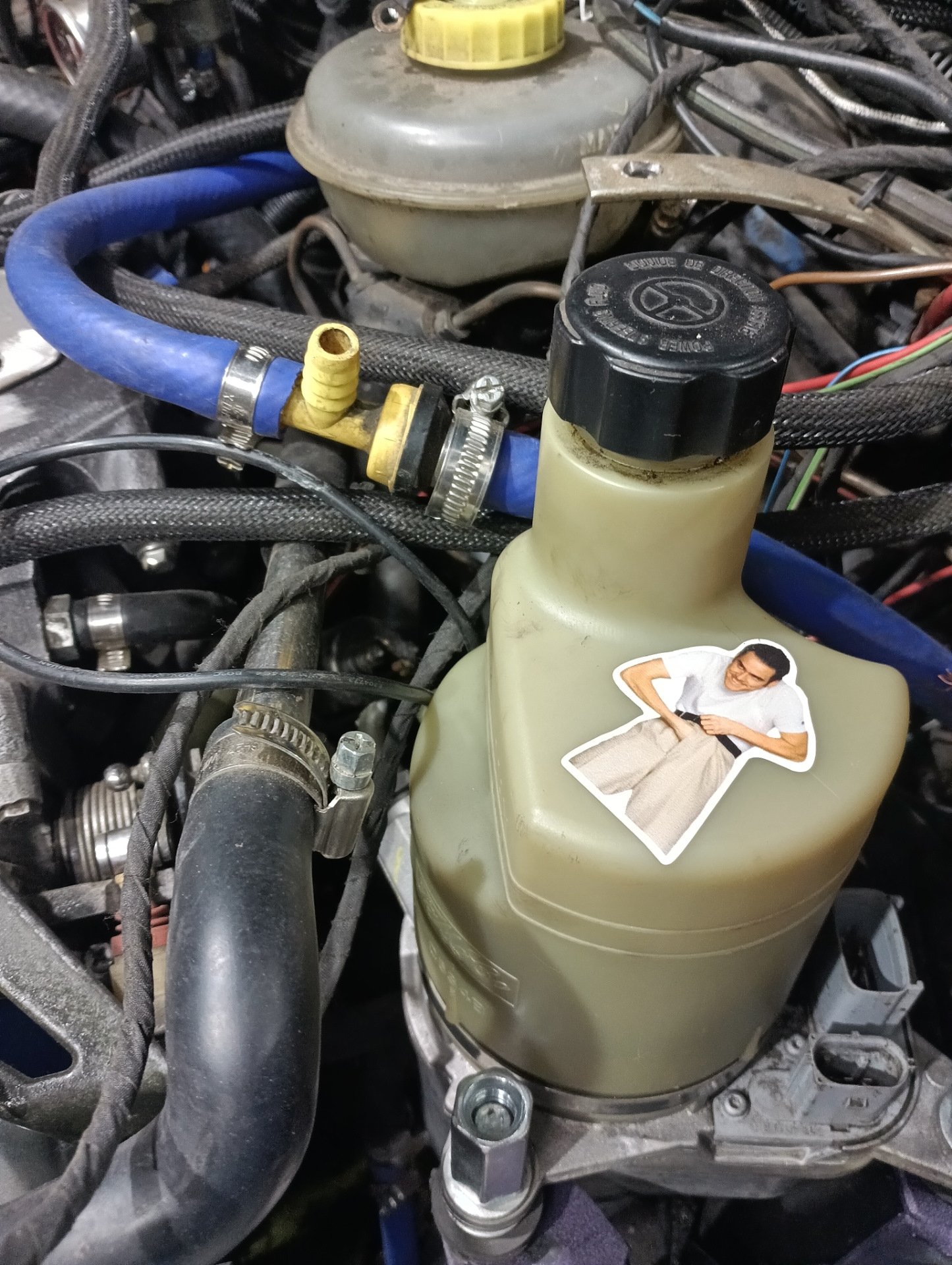 Электро ГУР VOLVO. Часть 1. Установка под капот — Audi 80 (B3), 1,8 л ...