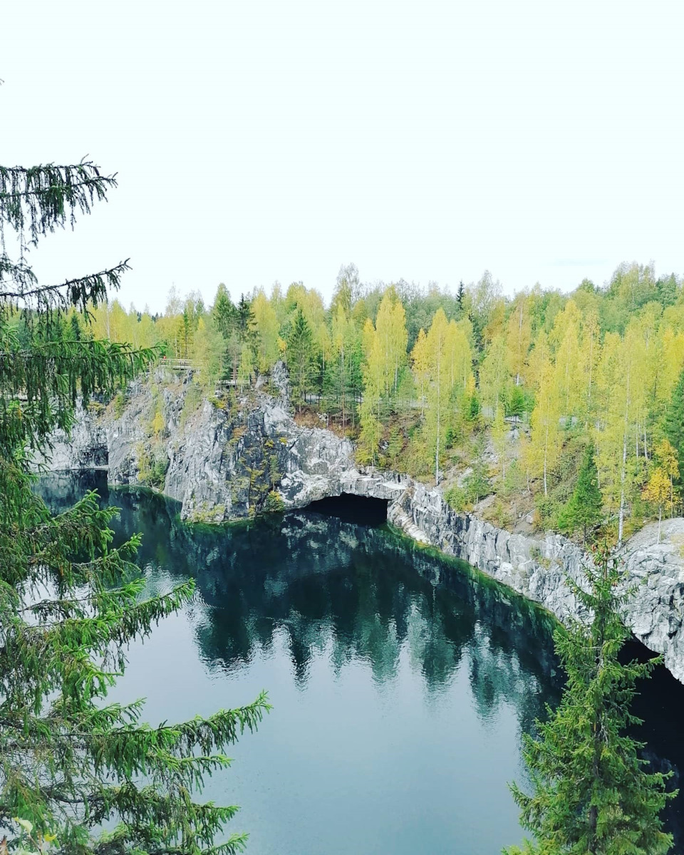 Работа парка рускеала. Горный парк Рускеала. Горный парк Рускеала Рускеальские водопады. Сортавала парк Рускеала. Рустела Карелия горный парк Рускеала.