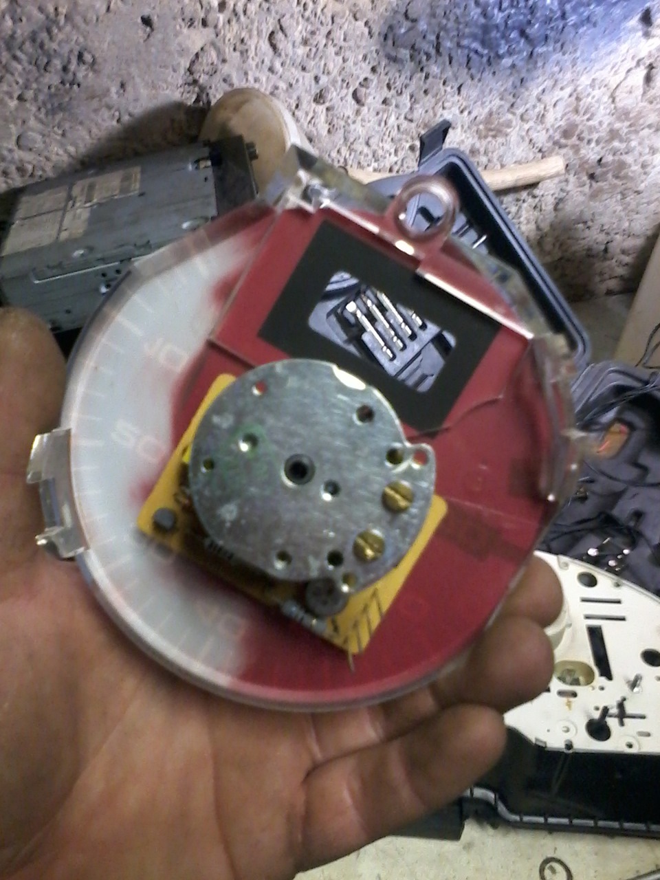 не работала стрелка тахометра — Audi 80 (B3), 1,8 л, 1987 года | своими ...