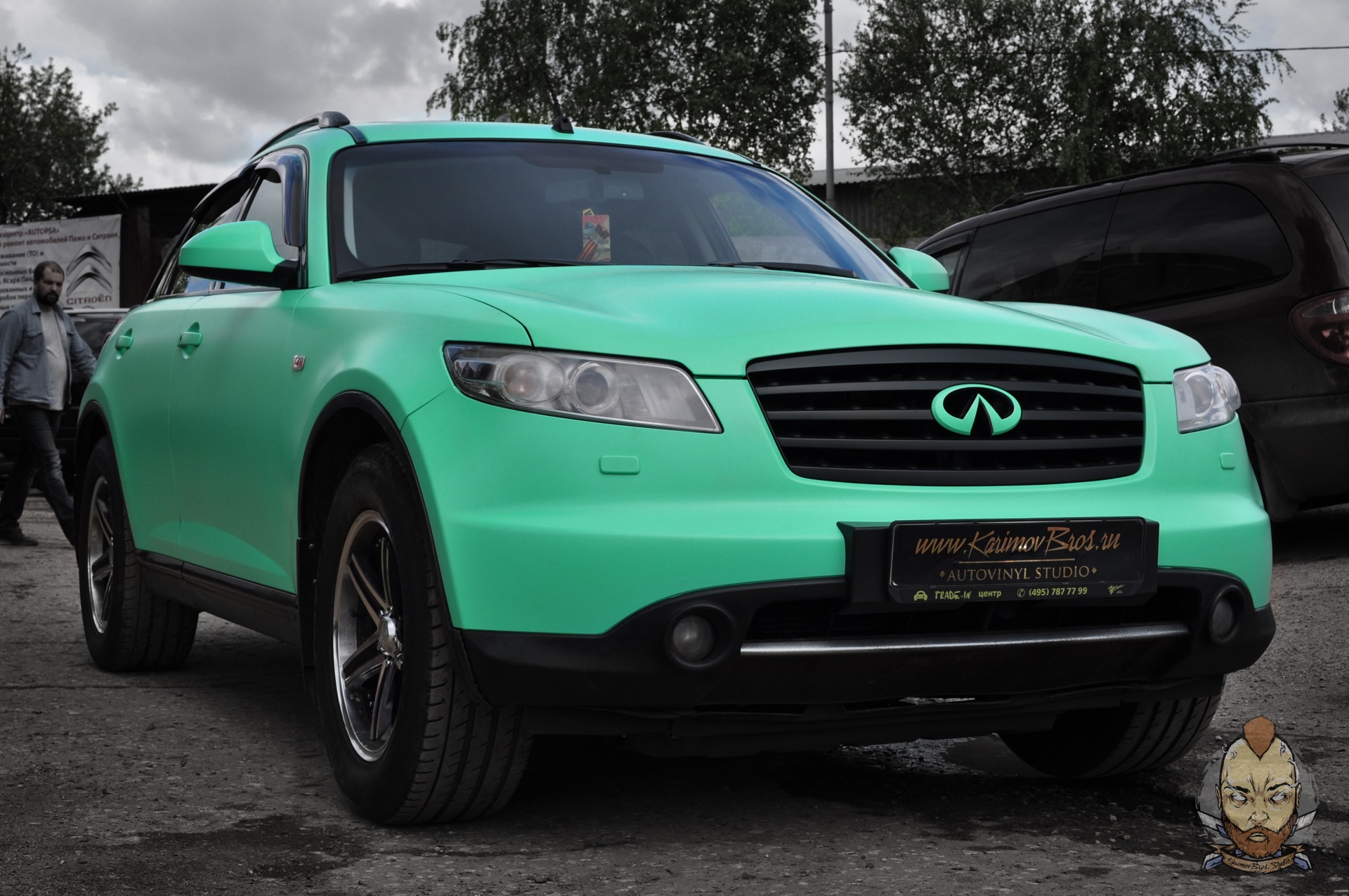 Infiniti fx35 зеленая