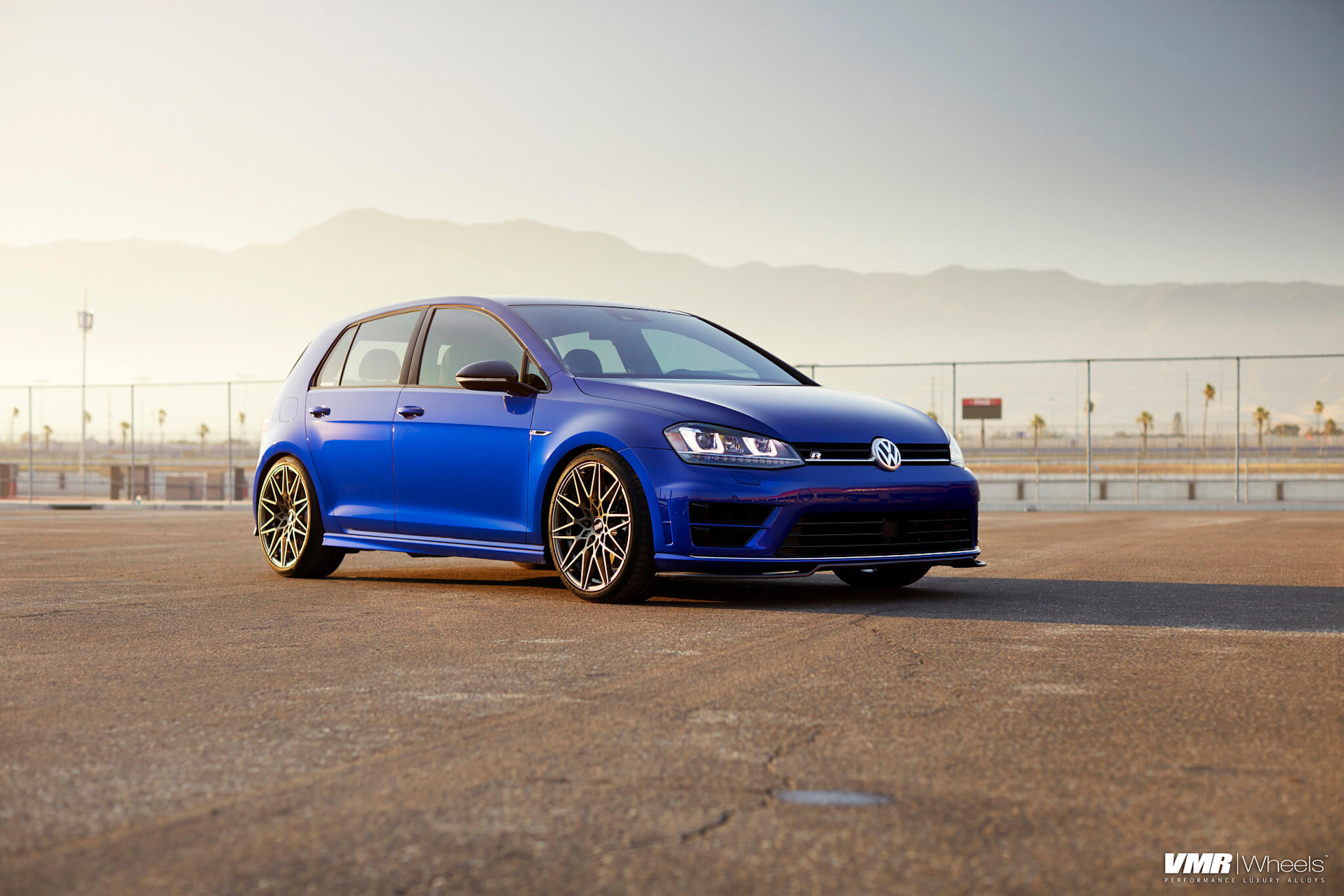 Golf mk7. VW Golf r mk7. Golf r32 mk7. Golf 7r стенс. VW Golf r MK.